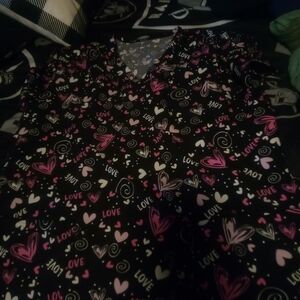 Black Love Heart Print Scrub Top Size Medium Good Condition